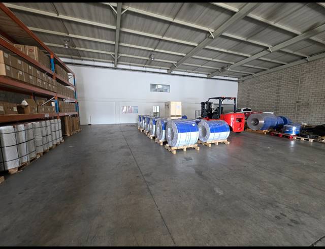 1,065M² WAREHOUSE TO LET IN CITY DEEP